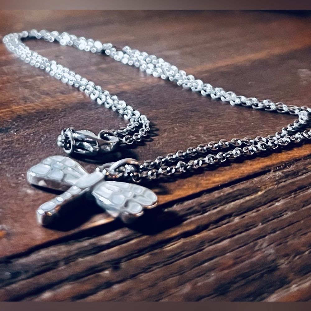 Dragonfly Tiny Vintage Detailed, Silver & Light Blue Charm on Delicate Chain - Picture 5 of 7